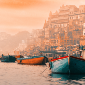 Découvrez les ghats brûlants de Varanasi