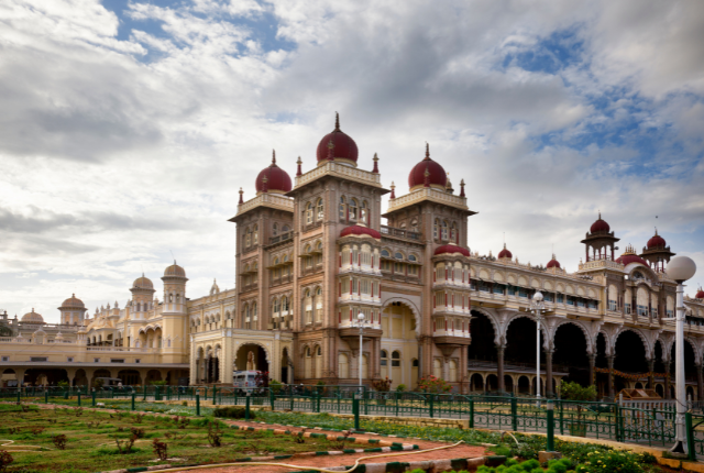 Plongez dans les innombrables attractions de Mysore